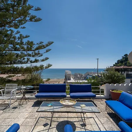 Villa Copabeach - Rooftop Sea Living - Front Copanello